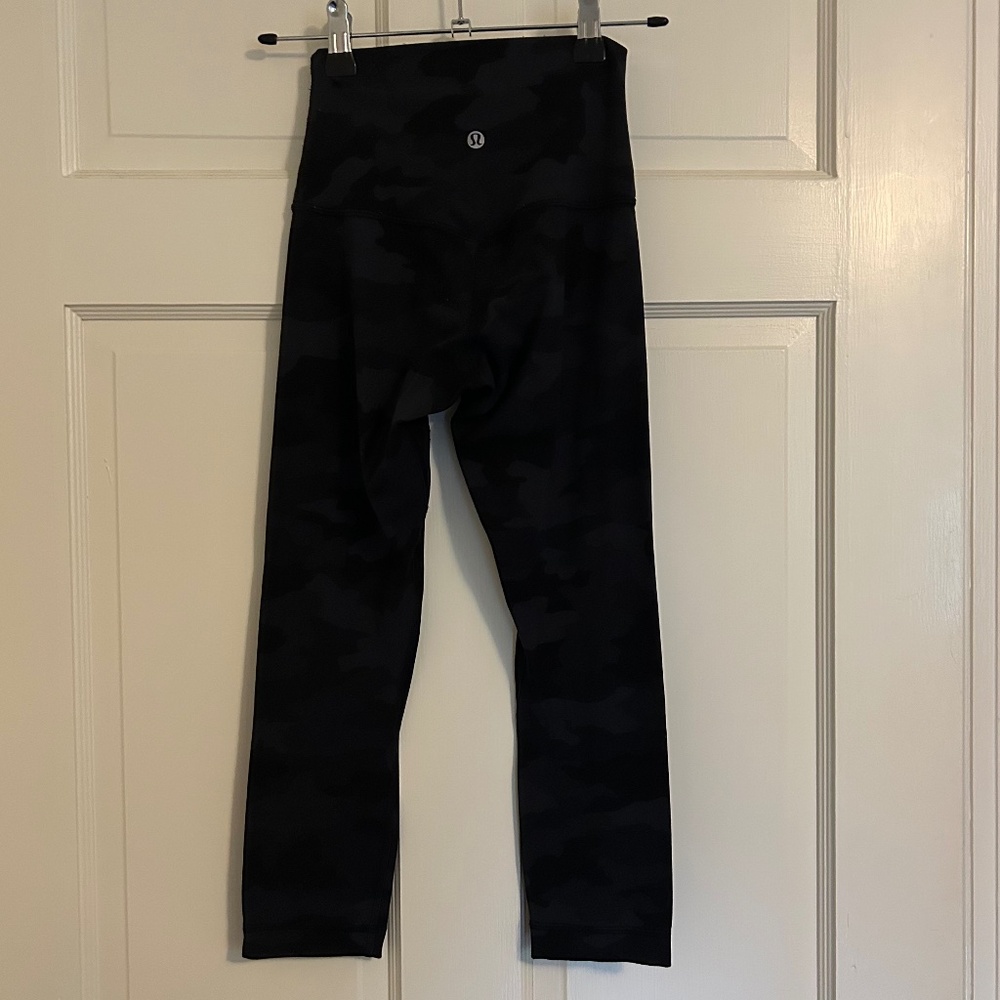 Lululemon Align High-Rise Cropped 23”